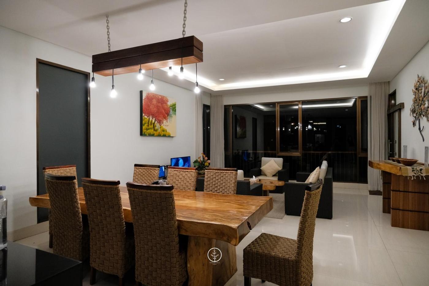 Narwastu Hill View Villa 6 Bedrooms With A Private Swimming Pool Bandung Exterior photo