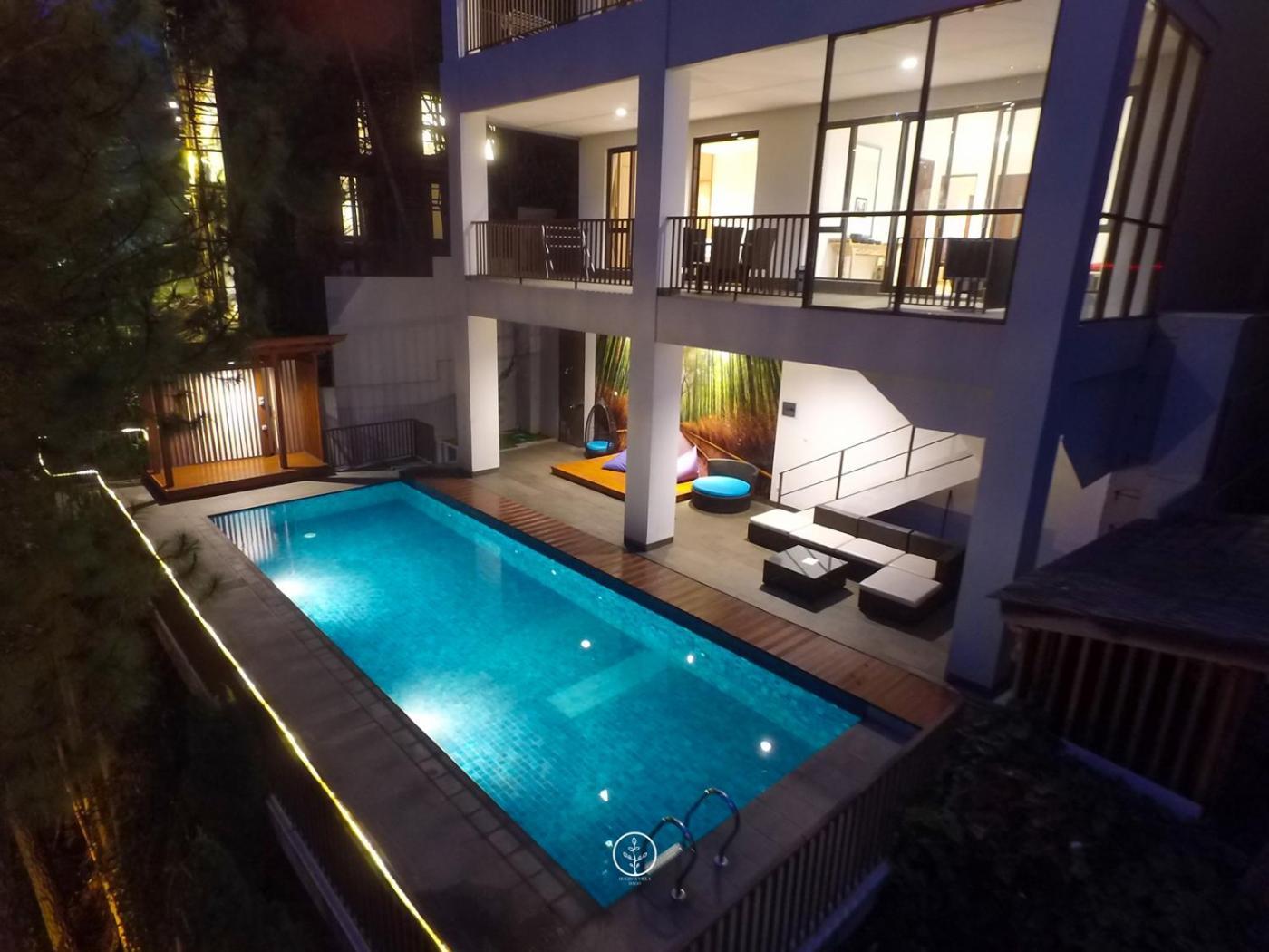 Narwastu Hill View Villa 6 Bedrooms With A Private Swimming Pool Bandung Exterior photo