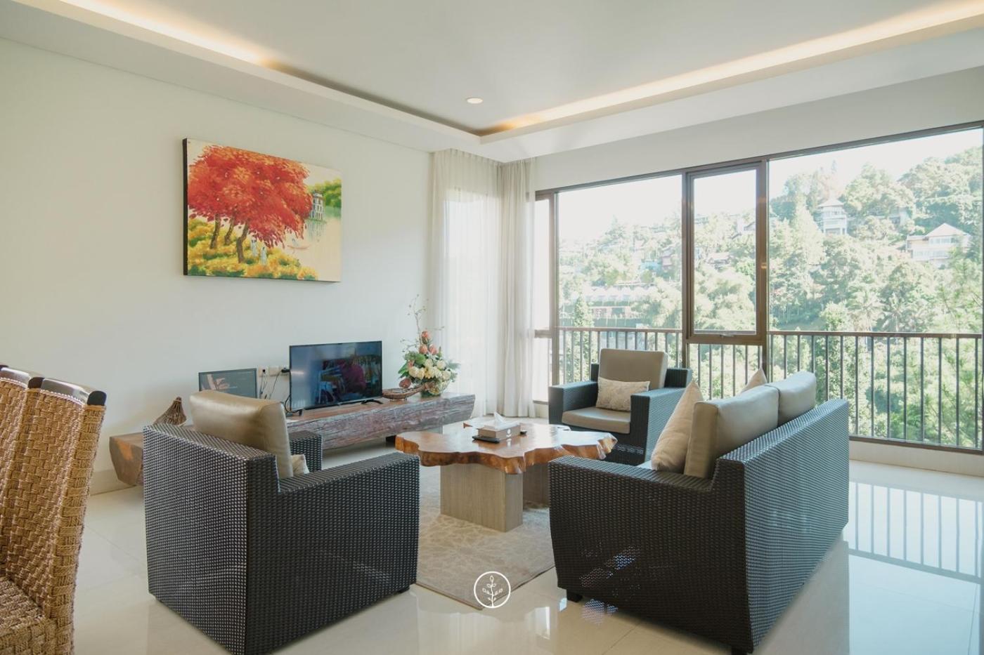 Narwastu Hill View Villa 6 Bedrooms With A Private Swimming Pool Bandung Exterior photo