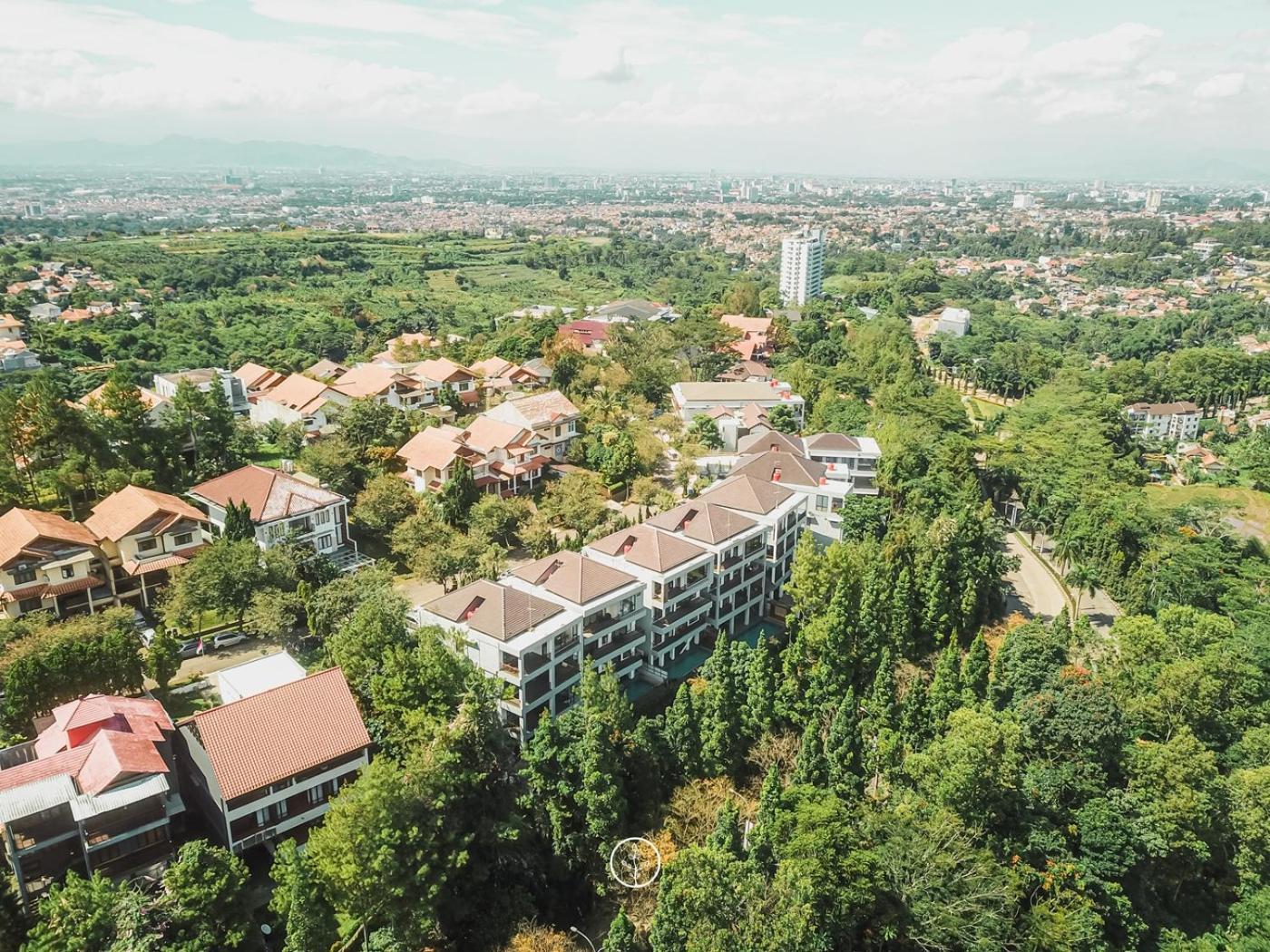 Narwastu Hill View Villa 6 Bedrooms With A Private Swimming Pool Bandung Exterior photo